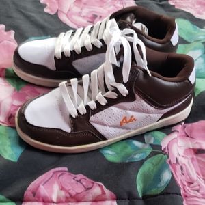 Mens shoes size 9 1 /2